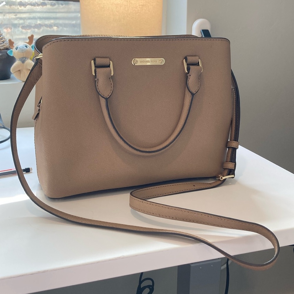 Great condition Michael Kors bag